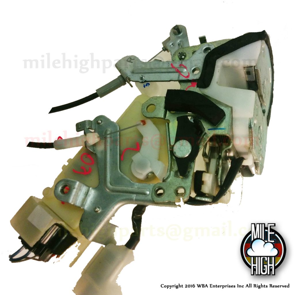 Lexus_RX300_Door_Lock_Actuator_RH_Rear_6905048010_060918_02 Quality