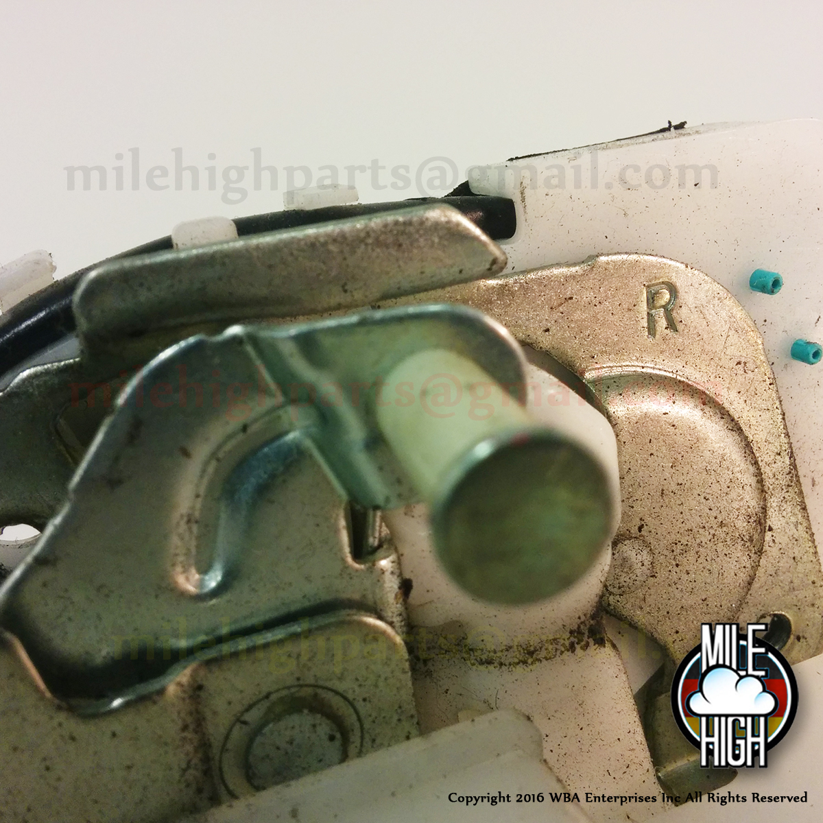 Lexus_RX300_Door_Lock_Actuator_RH_Rear_6905048010_060918_05 Quality