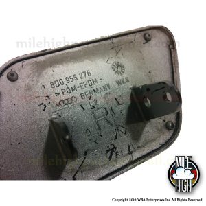 96 97 98 99 00 01 Audi A4 Bumper Washer Cap Passenger Side RH B5 8D0 955 276