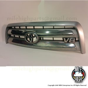 00 01 02 03 04 05 06 Toyota Tundra Hood Grill w/Emblem Used