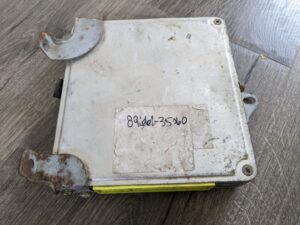 85-89 Toyota 4runner Pickup Engine Control Unit ECU 22r 89661-35060