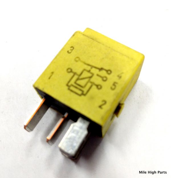 Mercedes-Benz 5-Pin Yellow Hella Relay 0025421219 - Image 2