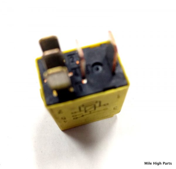 Mercedes-Benz 5-Pin Yellow Hella Relay 0025421219 - Image 3