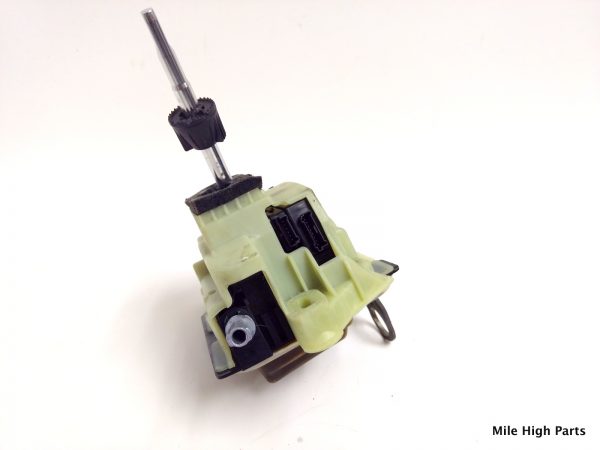 2032672124 OEM 2001-2006 Mercedes Benz C230 C320 CLK Floor Shifter Assembly - Image 2