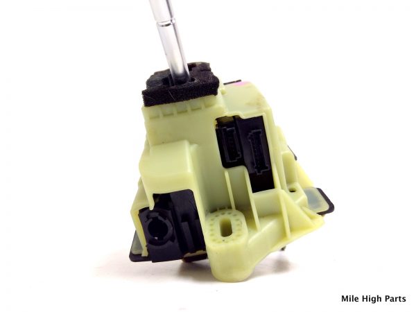 2032678724 A2032678724 2003-2009 Mercedes C230 C320 CLK Floor Shifter Assembly - Image 3