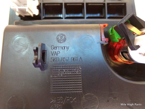 2010 - 2015 Volkswagen VW MK6 Jetta Golf Center Console Ash Tray 5K0 857 961 A - Image 4
