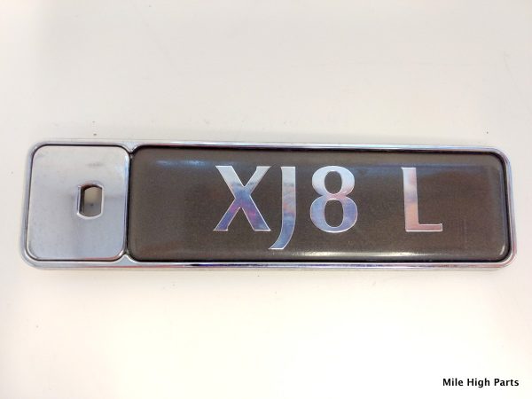 98 - 03 Jaguar XJ8L XJ8 L Emblem Gray Rear Trunk OEM