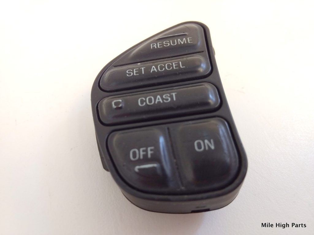 98 04 Lincoln Ford Mercury Left Steering Wheel Cruise Control Button F80F18C844AB Quality