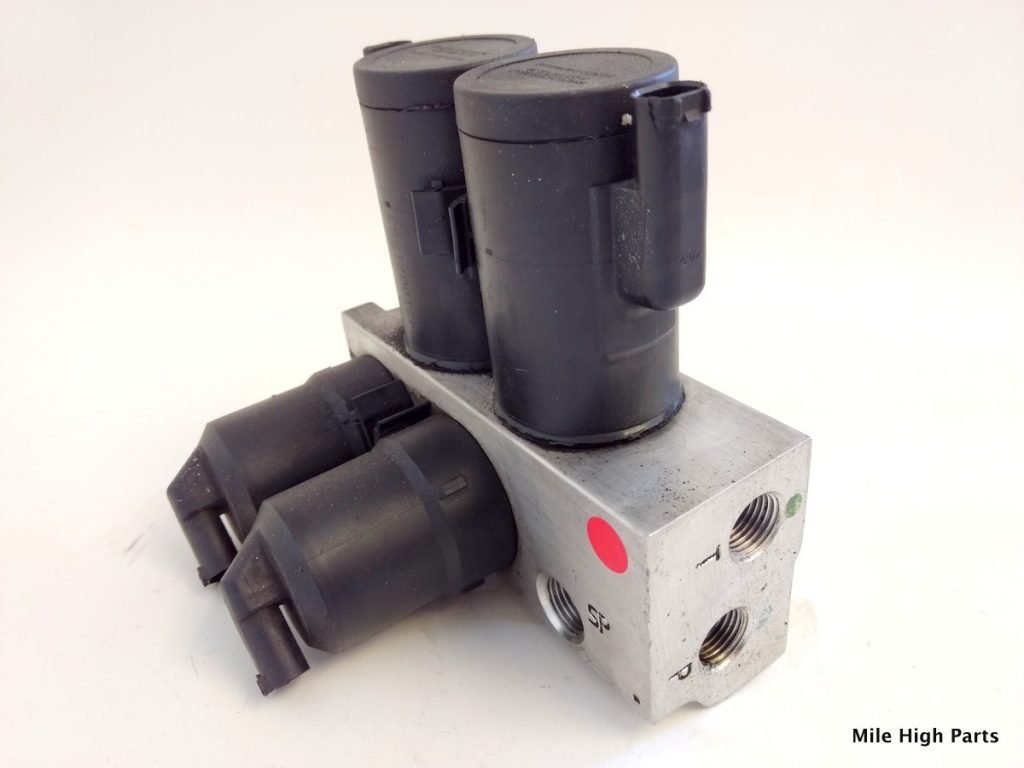 00-06 Mercedes W220 CL500 S600 SL500 ABC Hydraulic Valve Block ...
