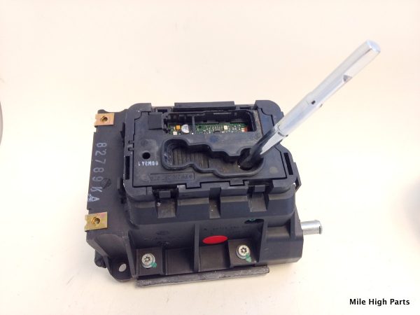 00 - 05 Mercedes W163 ML Transmission Floor Shifter PP 170 267 001 *B*