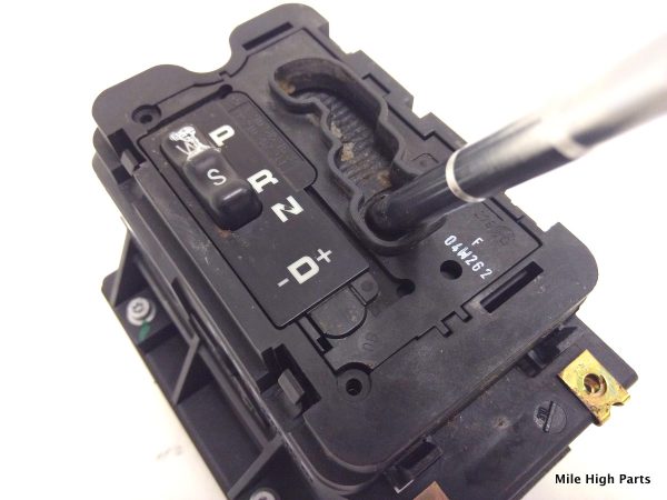 00 - 03 Mercedes Benz W210 E-Class Shifter Assembly 210267075 - Image 6