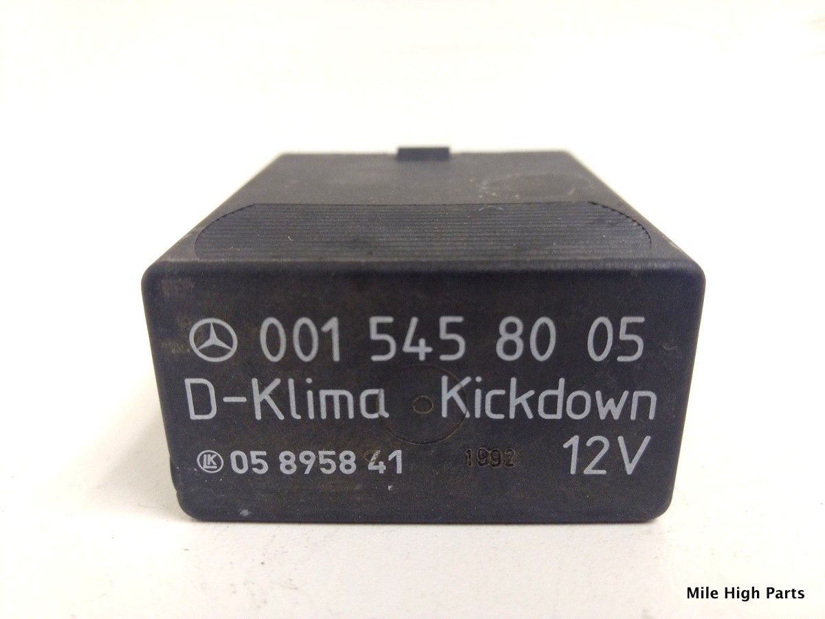Mercedes W210 W464 W124 90D 300D A/C Compressor Relay 0015458005