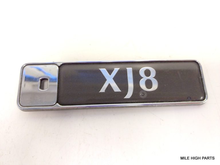 98 03 Jaguar XJ8 Emblem Gray Rear Trunk Quality OEM Used Auto Parts