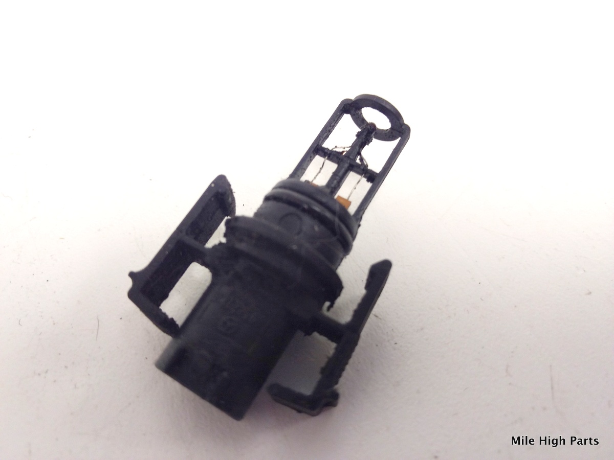 Mercedes W203 W211 R230 W215 W220 Air Intake Temp Sensor 0005422818