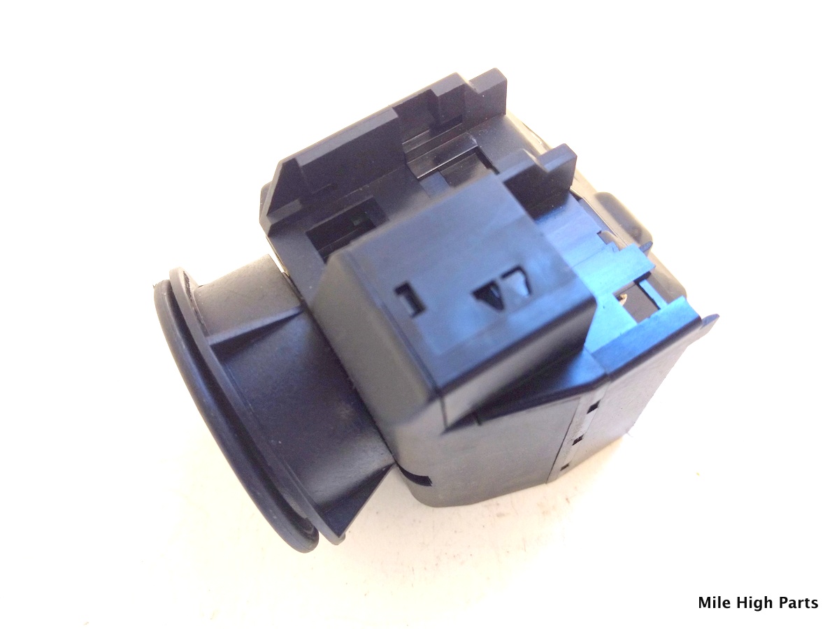 0308 Mercedes W211 E320 E500 CLS550 Start Ignition Switch Module