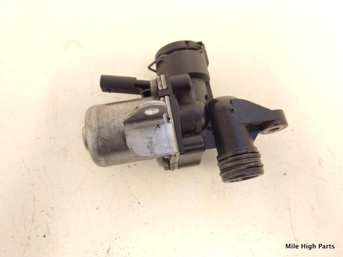 0711 Mercedes W221 R171 SLK S550 CL550 Water Pump Heater Control Valve