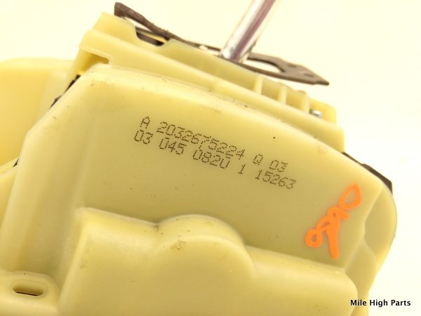 01-05 Mercedes Benz C Class Floor Shifter Assembly 2032675224 - Image 5