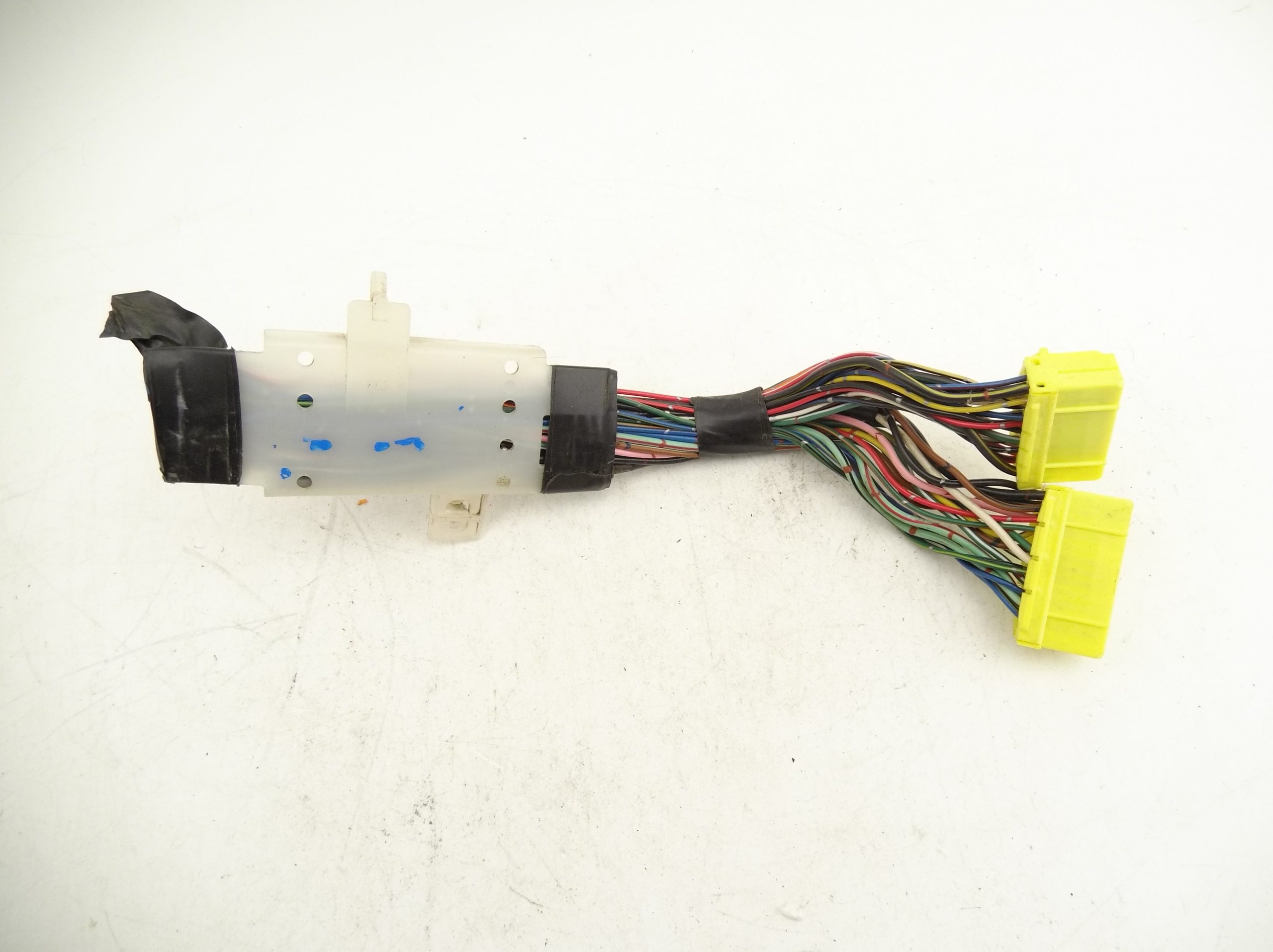 9093 Mazda B2200 Engine Computer Wiring Harness F2G818881B Quality