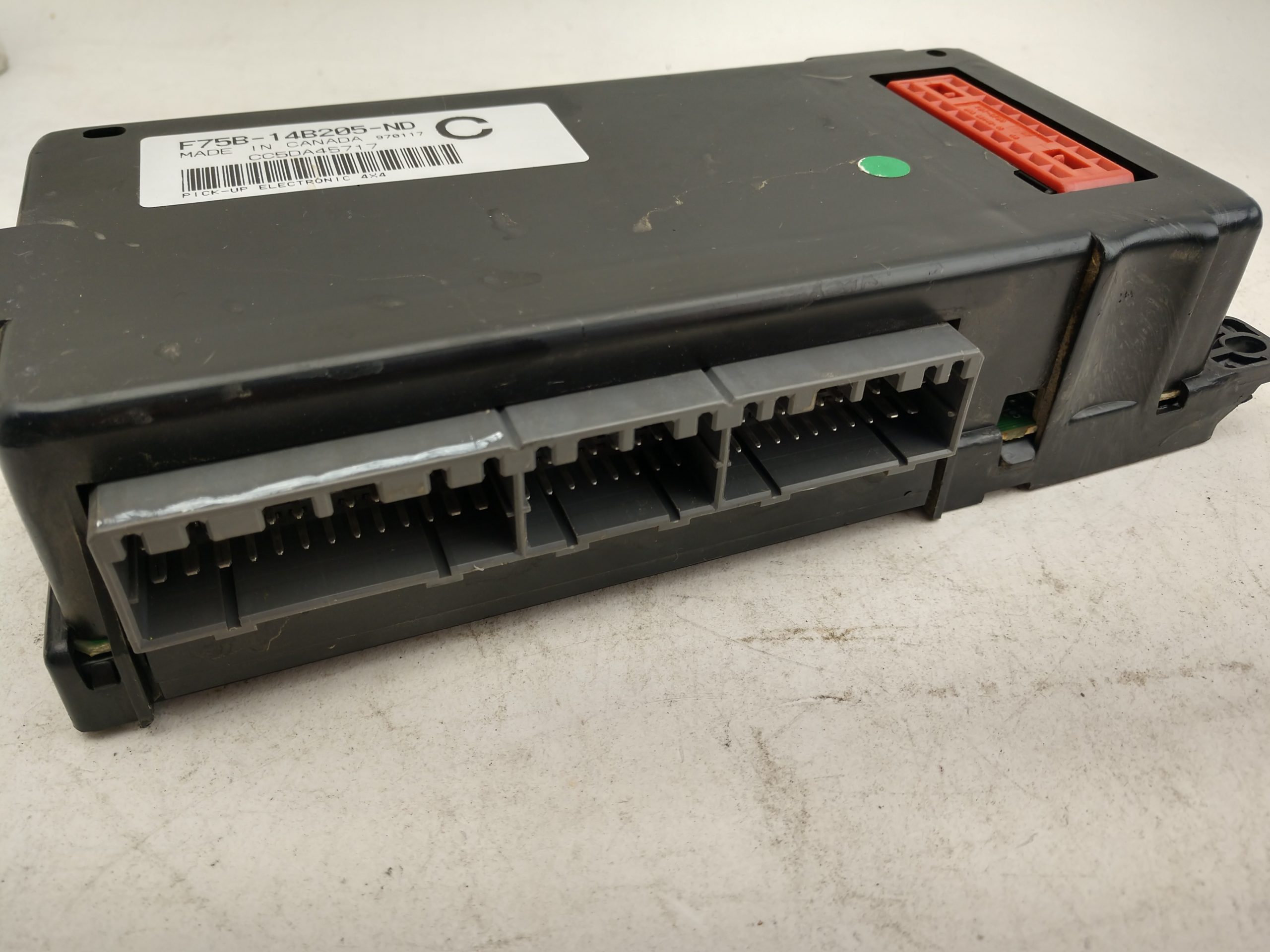 thumbnail image 2 of 97-98 Ford F-150 GEM Module – Body Control Unit F75B-14B205-NC (Used) 2 of 5