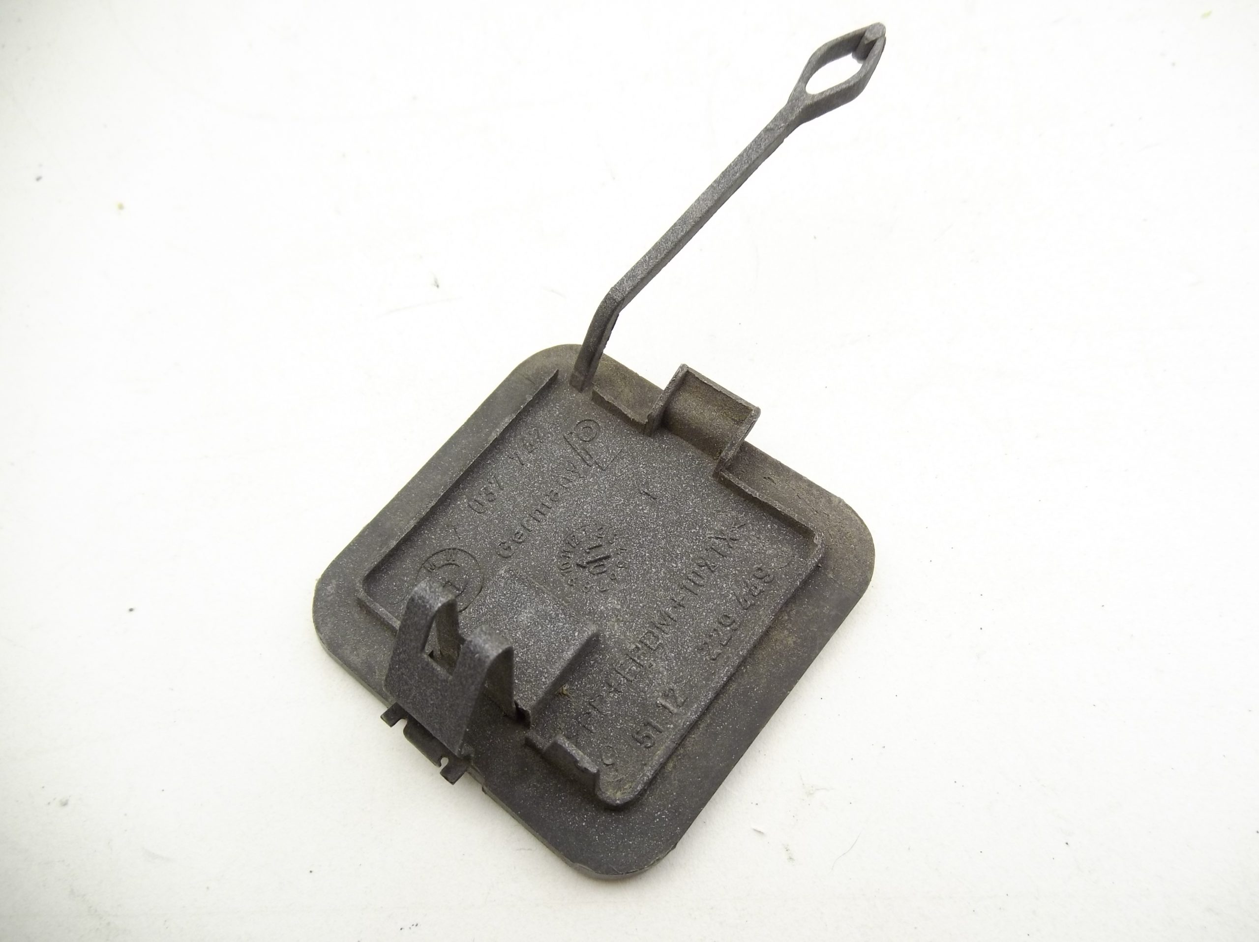 BMW E46 325i 328i 330i Rear Bumper Tow Hook Cover BlueGray 7037742