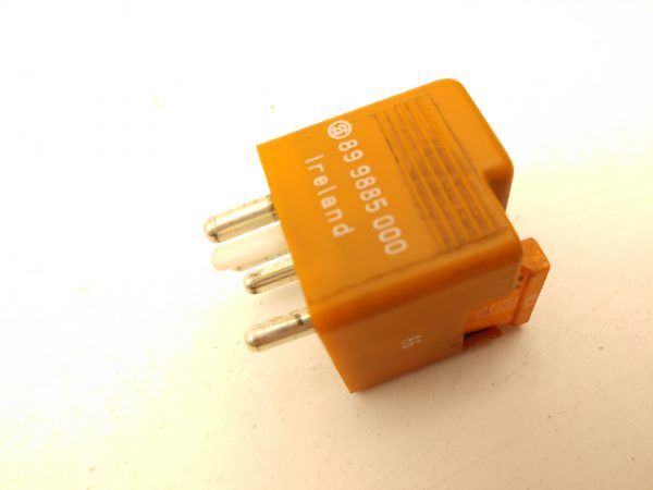 Mercedes W124 R129 SL500 SL320 SL600 Aux Relay 0015429719 - Image 3