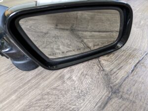 2000 2001 2002 2003 2004 Audi B5 A4 A6 Auto Dim Mirror Glass Black Right 8D0857536N