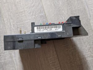 99-01 Ford F-250 F-350 Excursion Fuse Box 1C3T-14A067-CB 1C3T14A067CB
