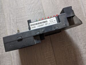 1997-1998 Ford F150 Interior Dash Relay Fuse Box F65B-14A067-EF F65B14A067EF